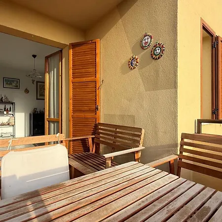 Appartamento Su Due Livelli Vista Mare - *